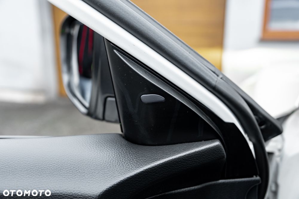 Nissan X-Trail 2.0 dCi ALL-MODE 4x4i Xtronic Tekna - 38