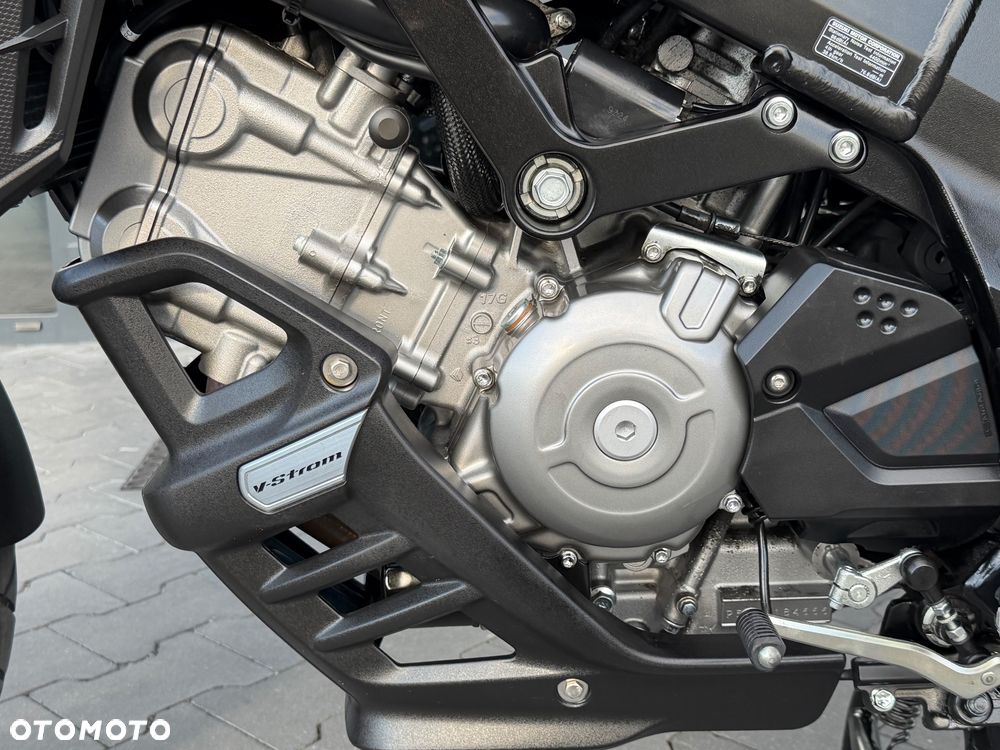 Suzuki V-STROM - 34