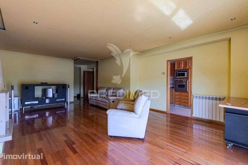 Apartamento T3 com ótima lozalização em Felgueiras - Grande imagem: 3/12