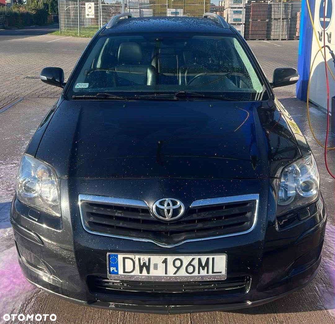 Toyota Avensis 2.2 D-4D Prestige Premium - 1