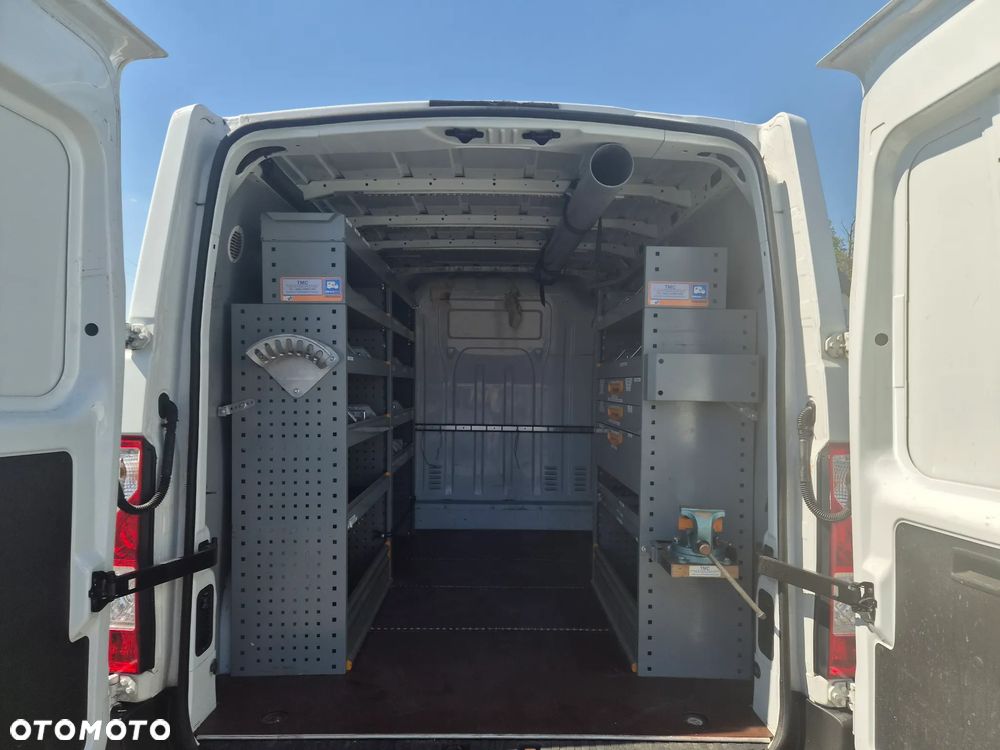Nissan Nv 400 master zabudową warsztatową klima - 7