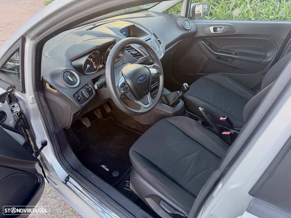 Ford Fiesta 1.0 T EcoBoost Titanium - 8
