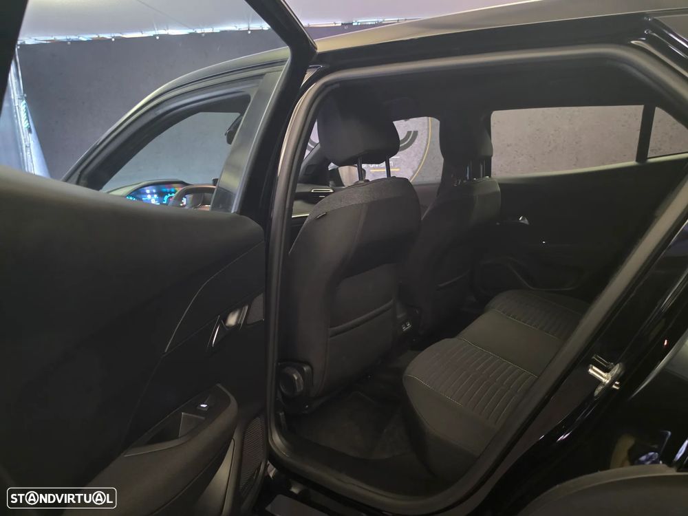 Peugeot e-2008 Active Pack - 14