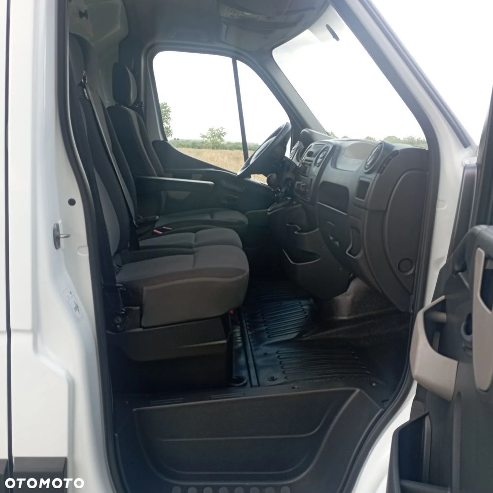 Renault Master - 15