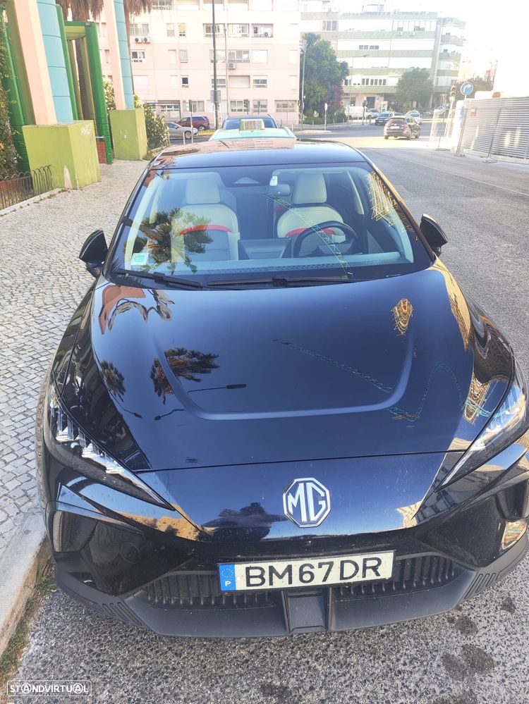 MG MG4 64 kWh Luxury - 7