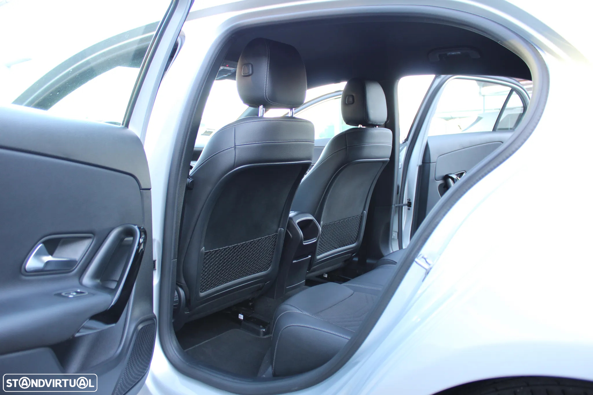 Mercedes-Benz A 180 d Style Plus Aut. - 39