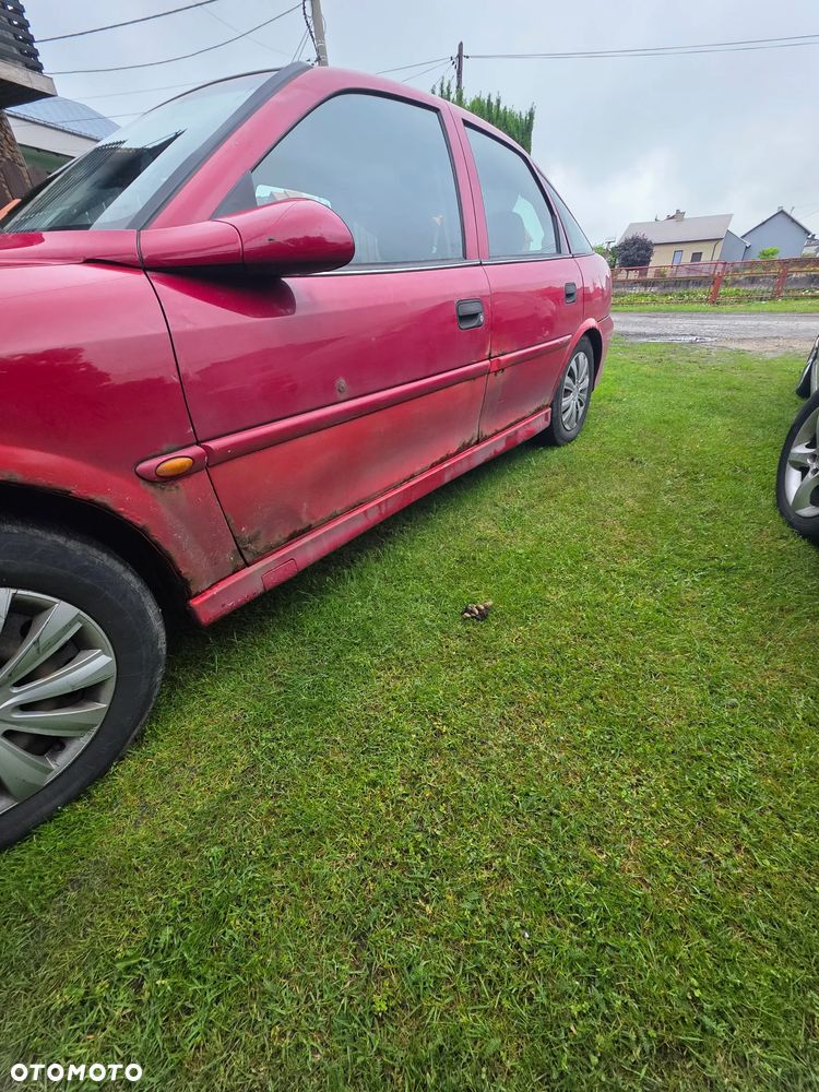 Opel Vectra 1.8 Comfort - 3