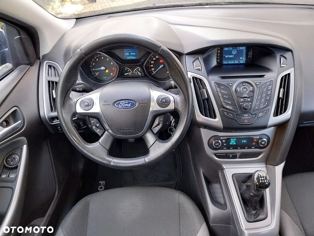 Ford Focus 1.6 Trend - 21