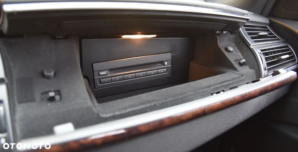 BMW X5 xDrive50i Edition Exclusive - 33