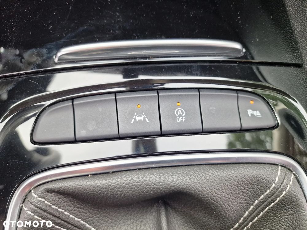 Opel Insignia - 33