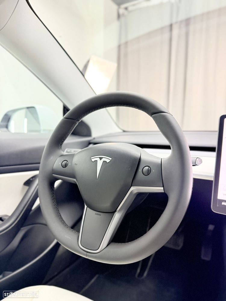 Tesla Model 3 Long-Range Dual Motor AWD - 19