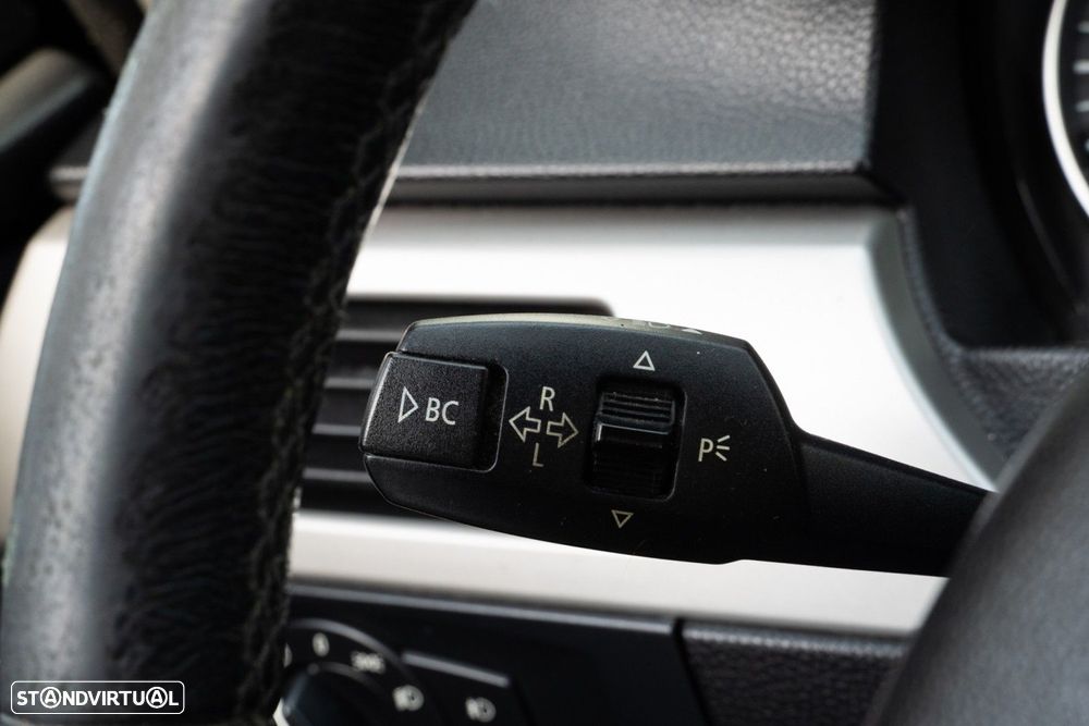 BMW 320 d EfficientDynamics - 33