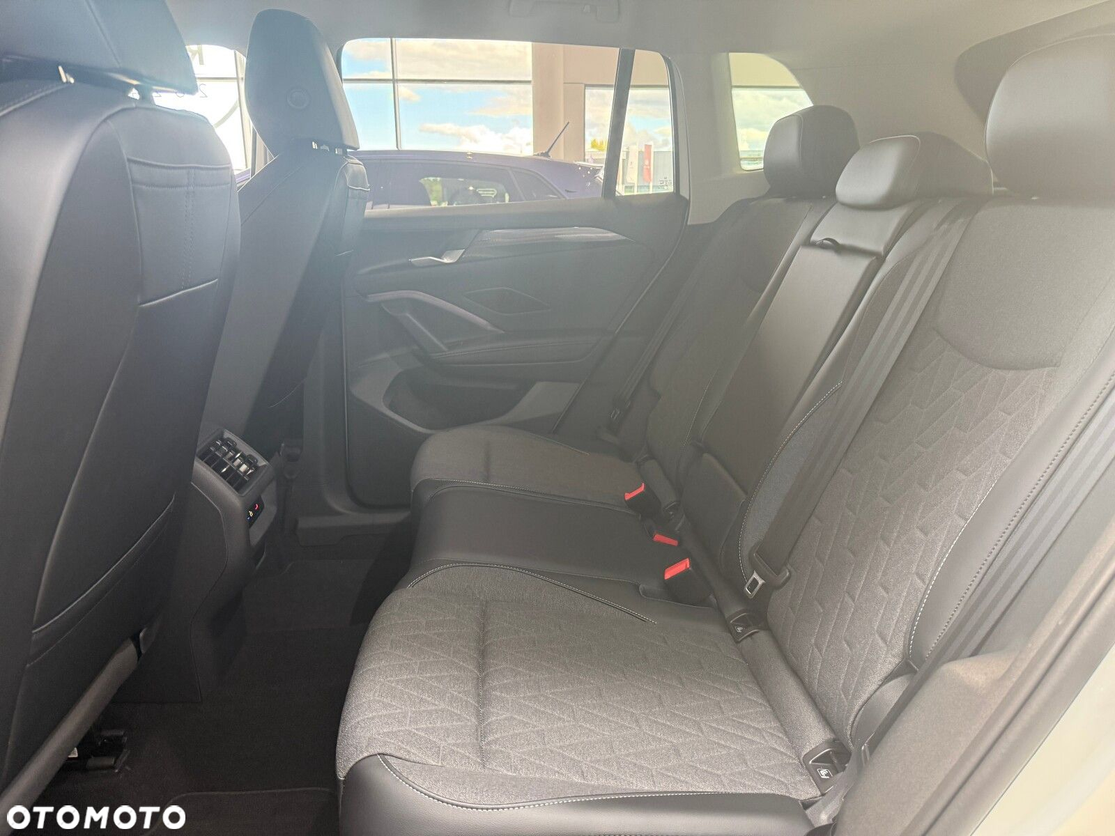 Volkswagen Tiguan - 15