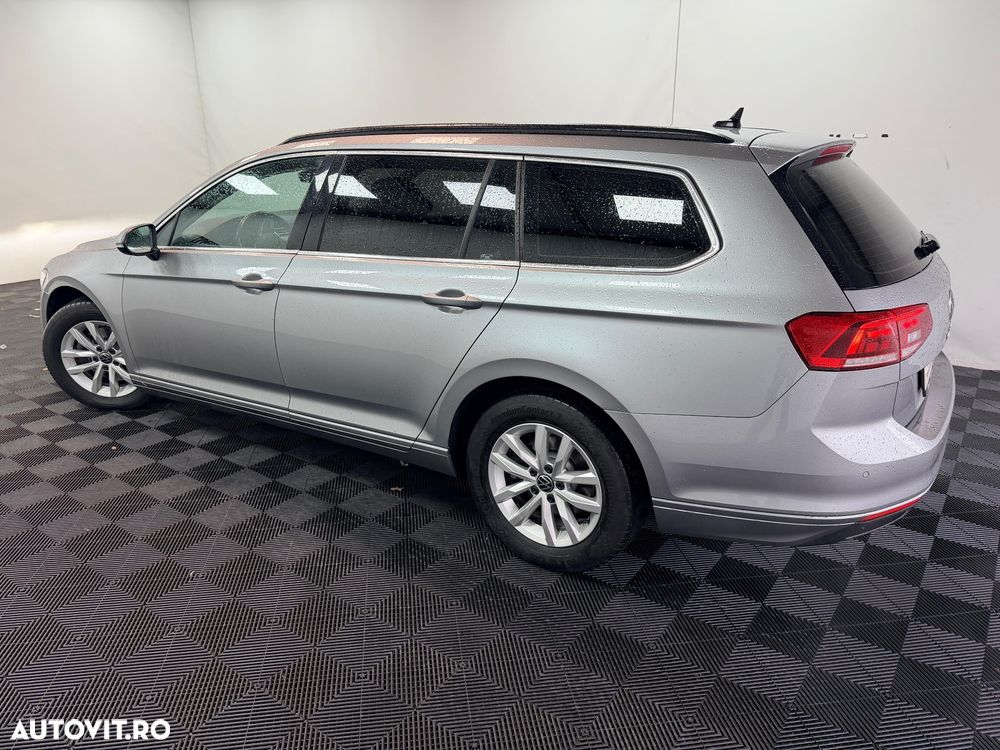 Volkswagen Passat 2.0 TDI DSG Comfortline - 11