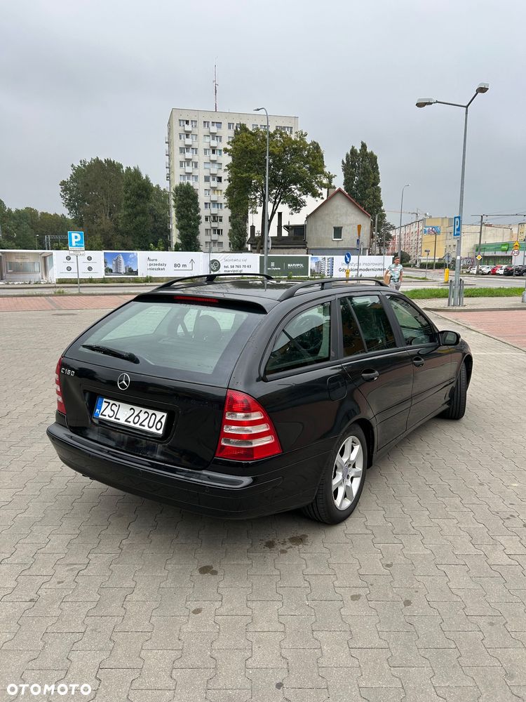 Mercedes-Benz Klasa C 180 T Kompressor Classic - 3