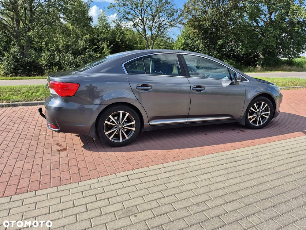 Toyota Avensis 1.8 Premium - 2