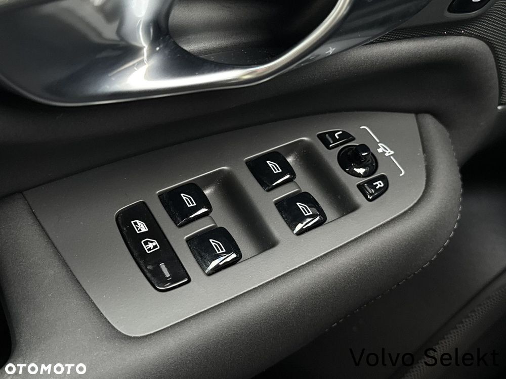 Volvo XC 90 - 29