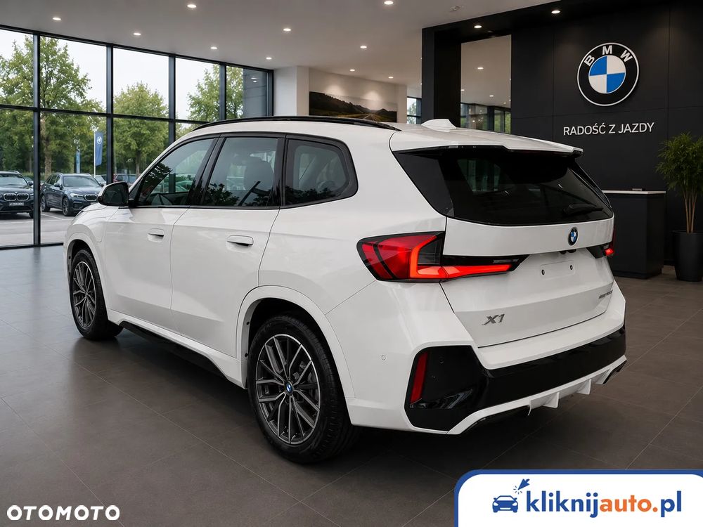 BMW X1 sDrive18i sport - 4