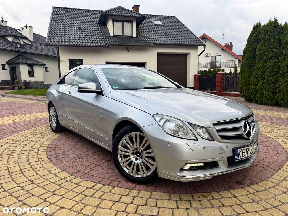 Mercedes-Benz Klasa E 350 CGI Cabrio BlueEFFICIENCY 7G-TRONIC Avantgarde - 9