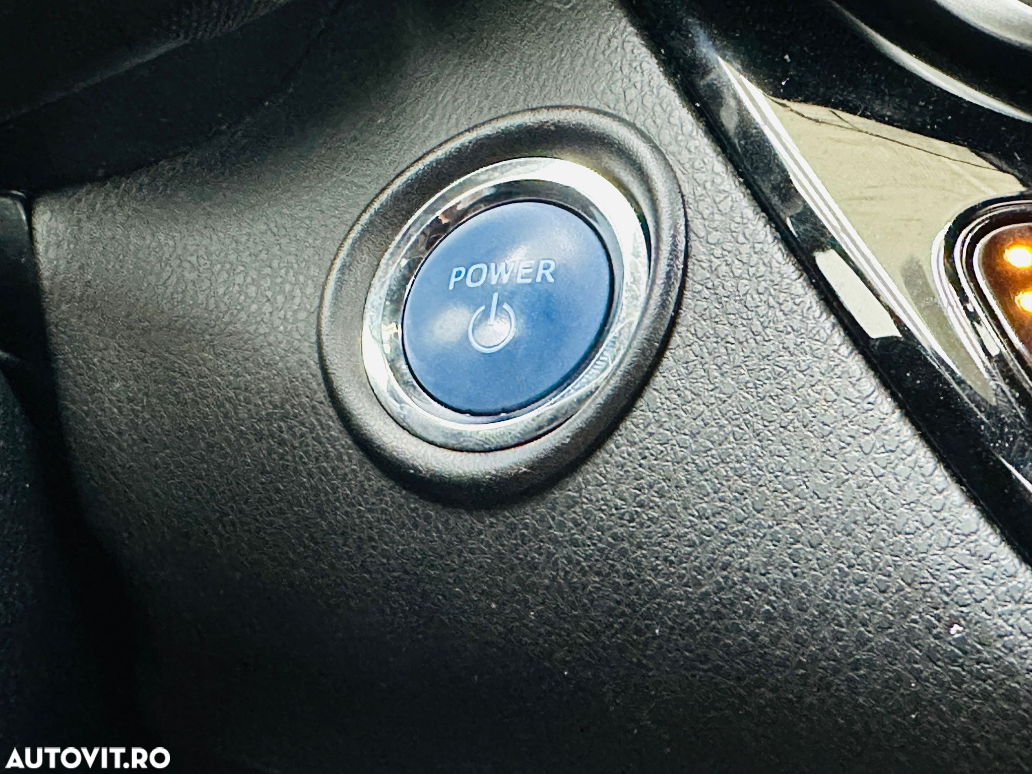 Toyota C-HR - 34
