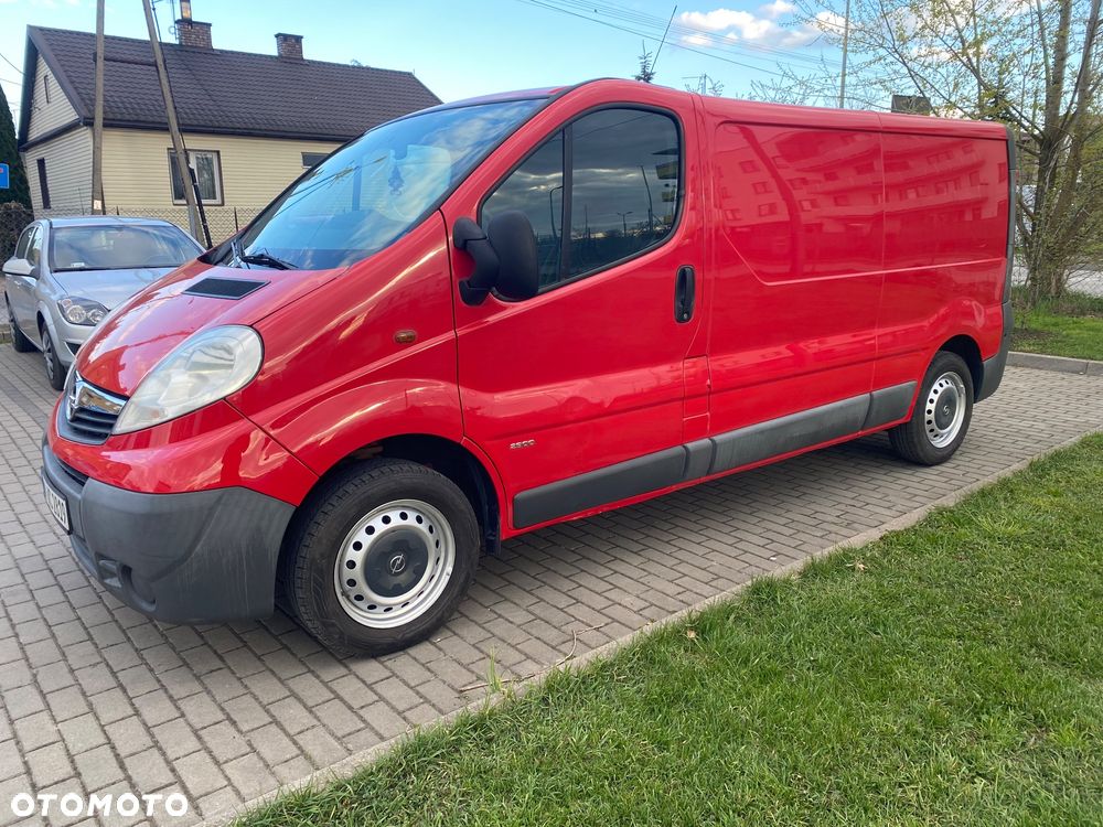 Opel Vivaro - 1