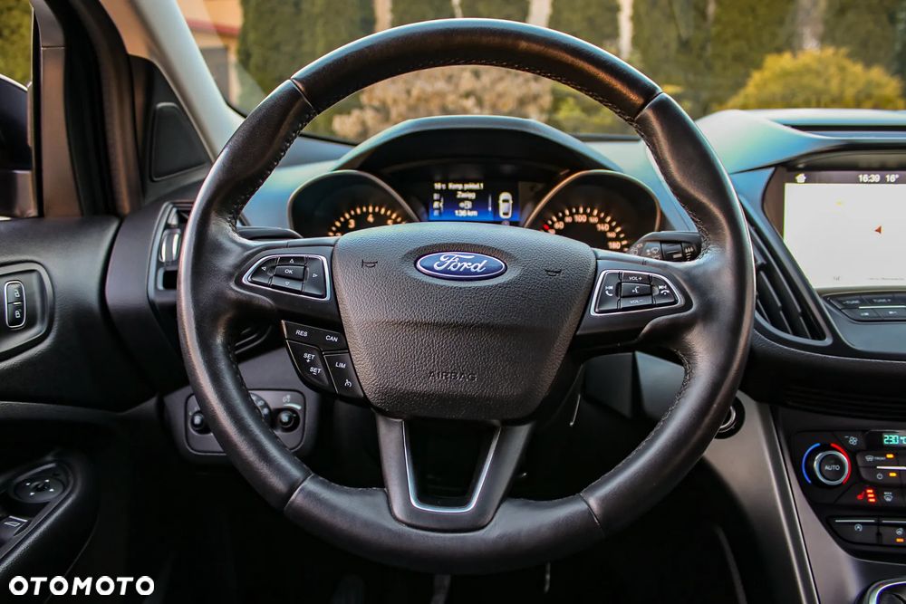 Ford Kuga 1.5 EcoBoost 2x4 Titanium - 34