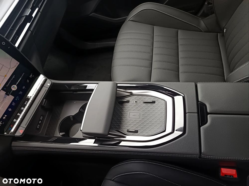 Renault Espace 1.2 E-Tech Full Hybrid 200 Iconic MMT 5os - 29