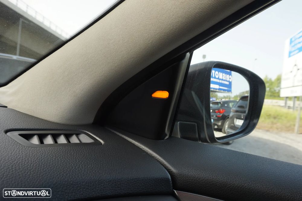 Nissan Qashqai 1.6 dCi Xtronic N-Connecta - 53