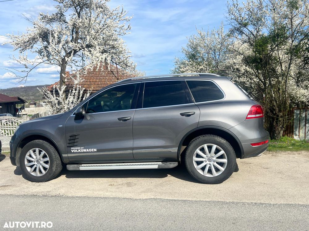Volkswagen Touareg - 2