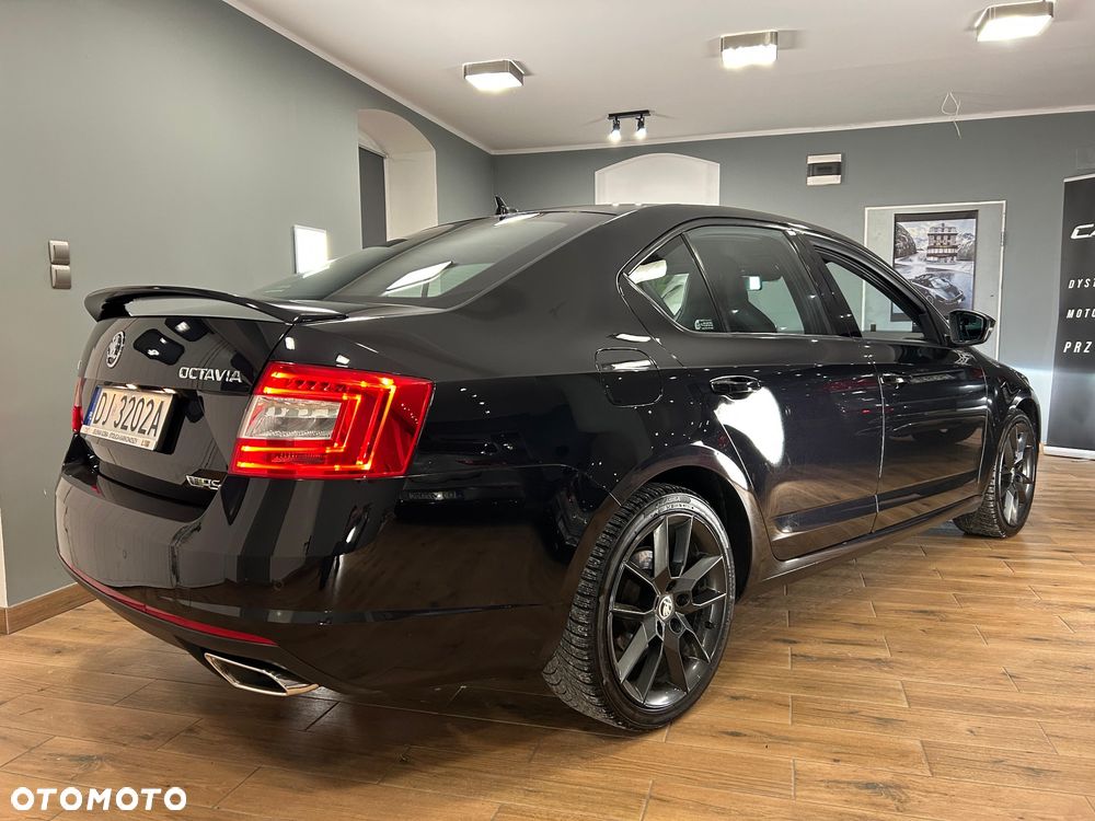 Skoda Octavia 2.0 TDI RS DSG - 4