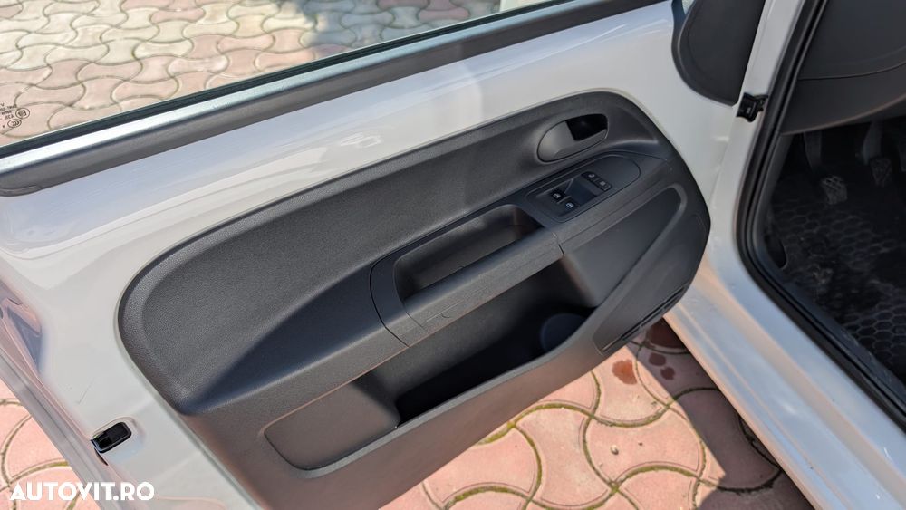 Volkswagen up! 1.0 BMT TSI High - 16
