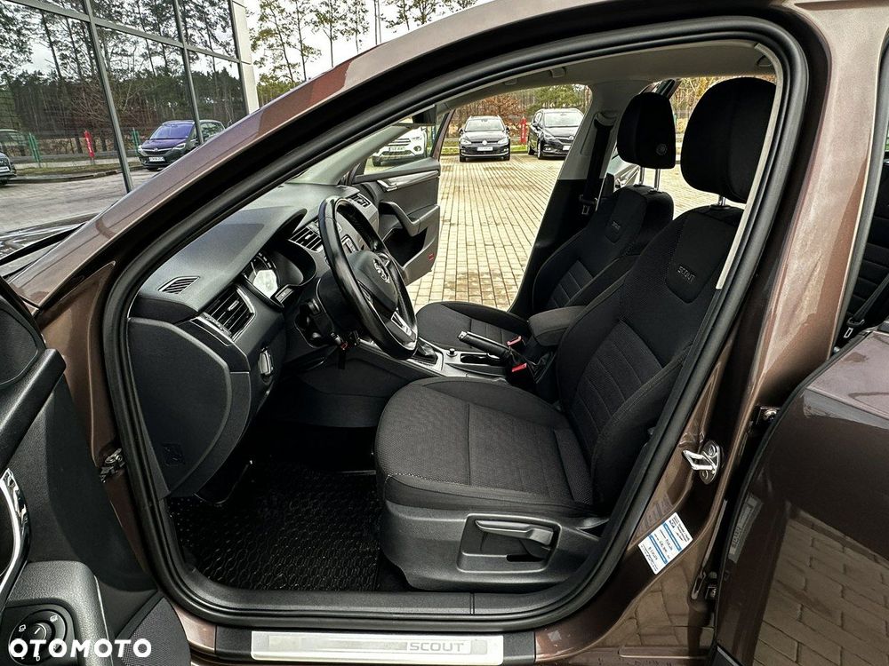 Skoda Octavia 2.0 TDI 4x4 DSG Scout - 12