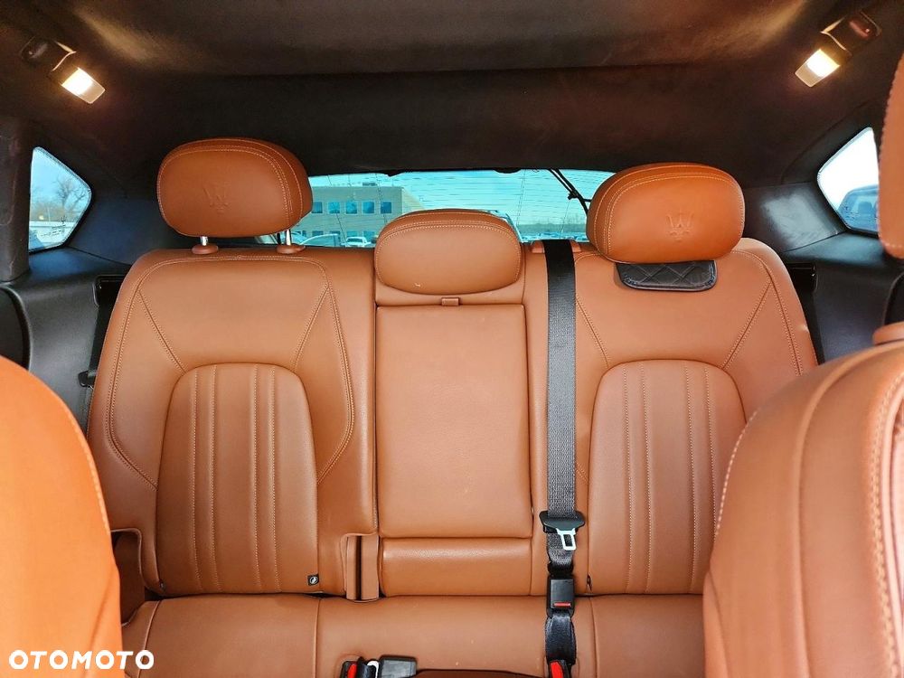 Maserati Levante S Q4 - 11