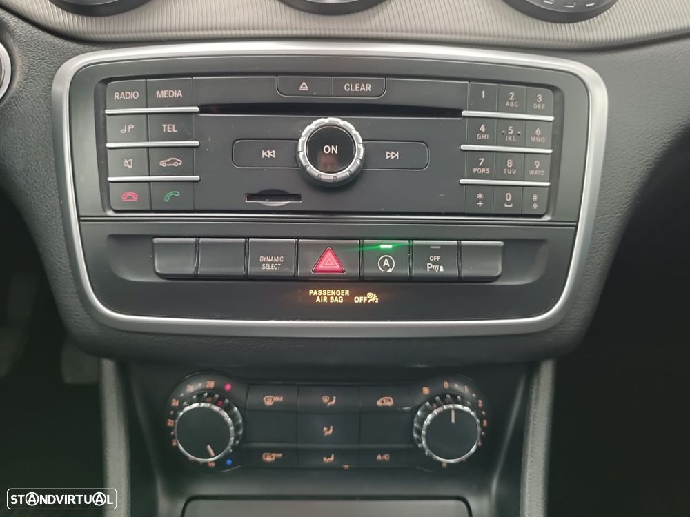 Mercedes-Benz GLA 180 d Urban - 20