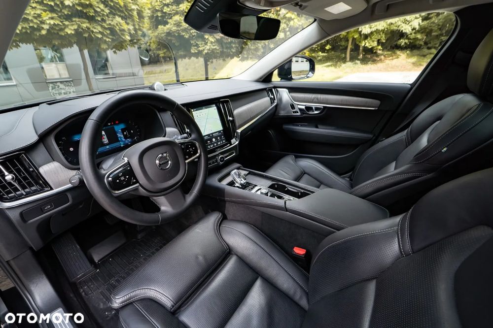 Volvo V90 Cross Country B5 D AWD Ultimate - 17