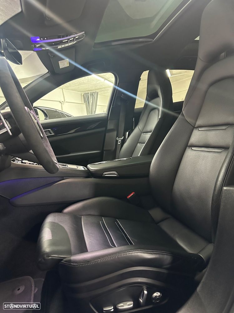 Porsche Panamera Sport Turismo 4S E-Hybrid - 21
