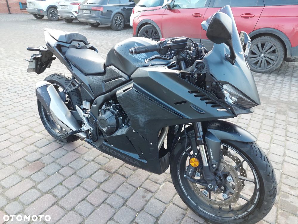 Honda CBR - 9