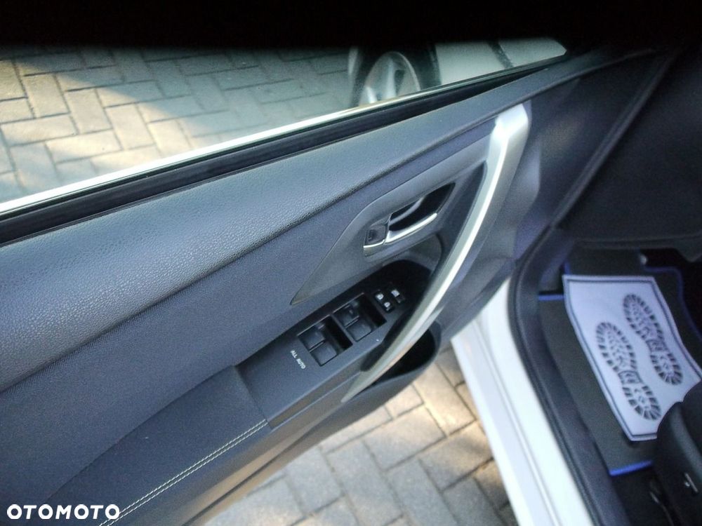 Toyota Auris - 32