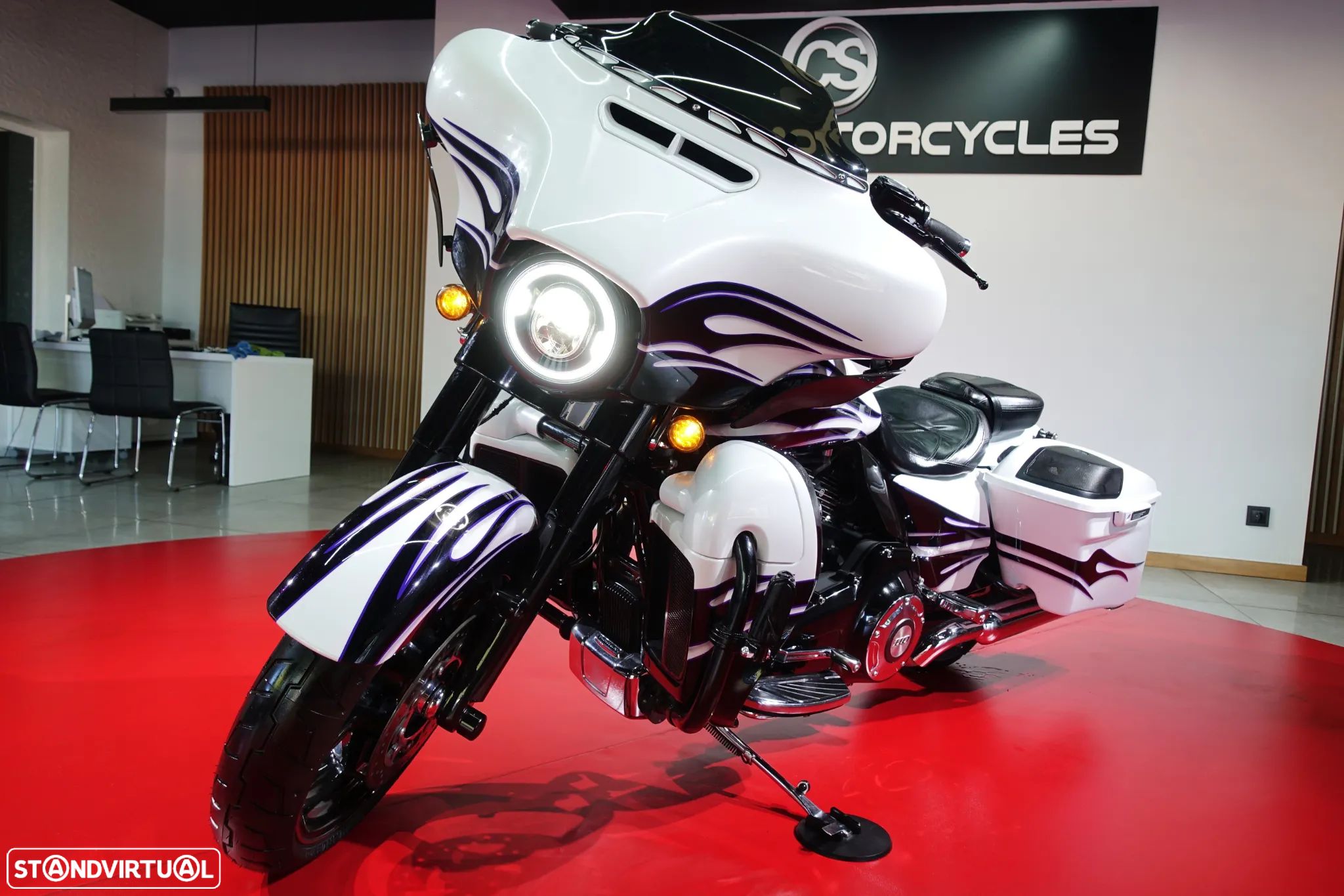 Harley-Davidson Street Glide Cvo 117ci Screaming Eagle - 1