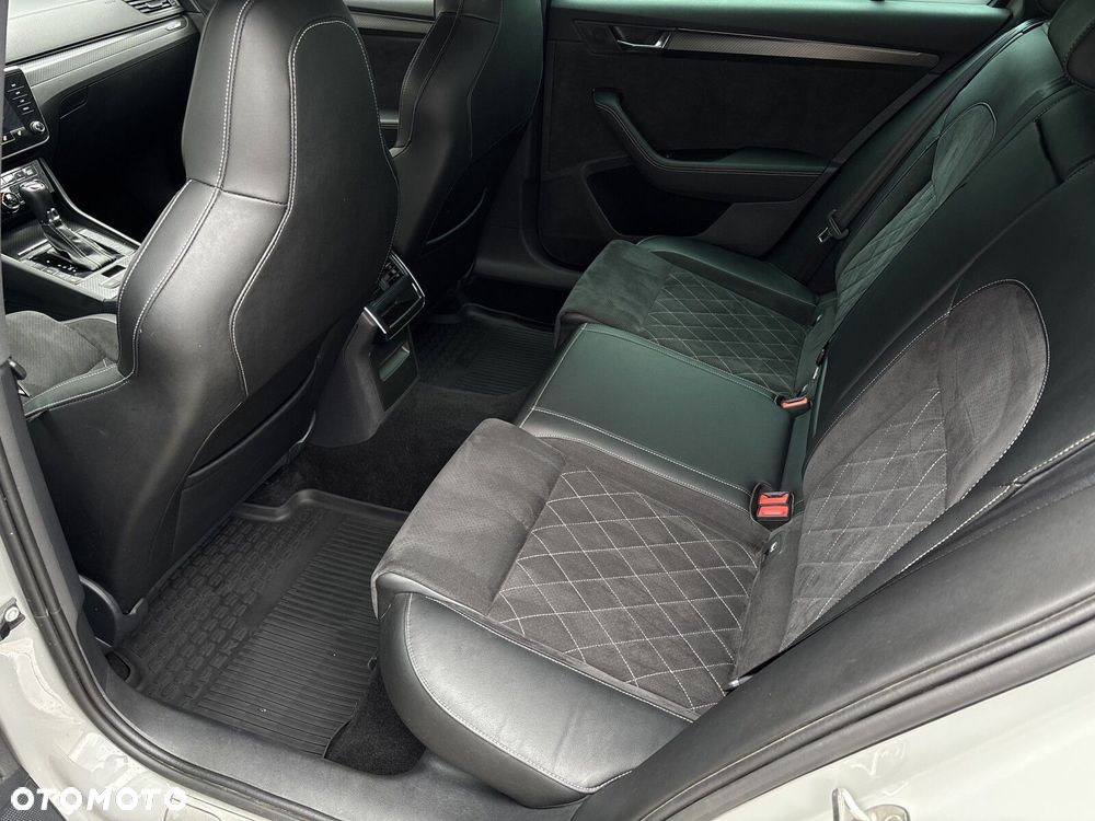 Skoda Superb 2.0 TSI Sportline DSG - 12