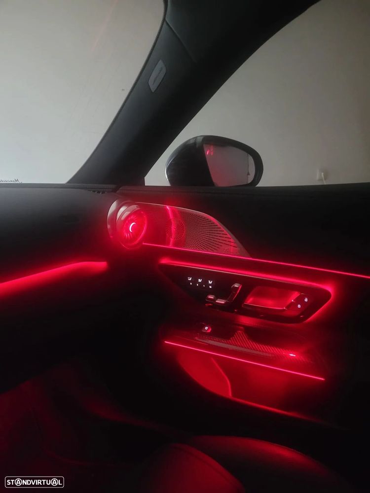 Mercedes-Benz SL 63 AMG 4Matic+ - 9