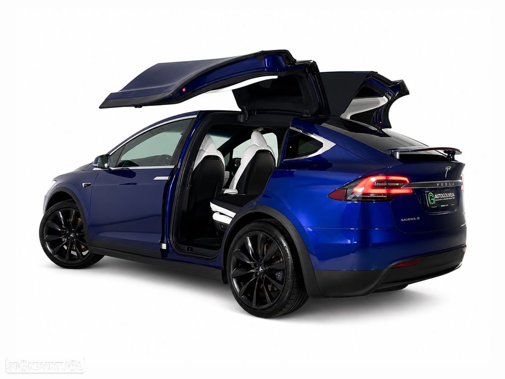 Tesla Model X 100D - 8