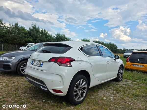 Citroën DS4 e-HDi 110 EGS6 SoChic