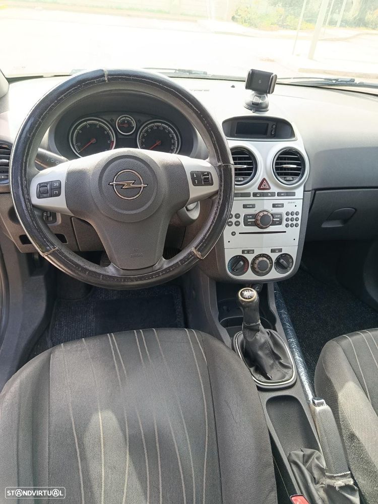 Opel Corsa 1.3 CDTi Enjoy - 3
