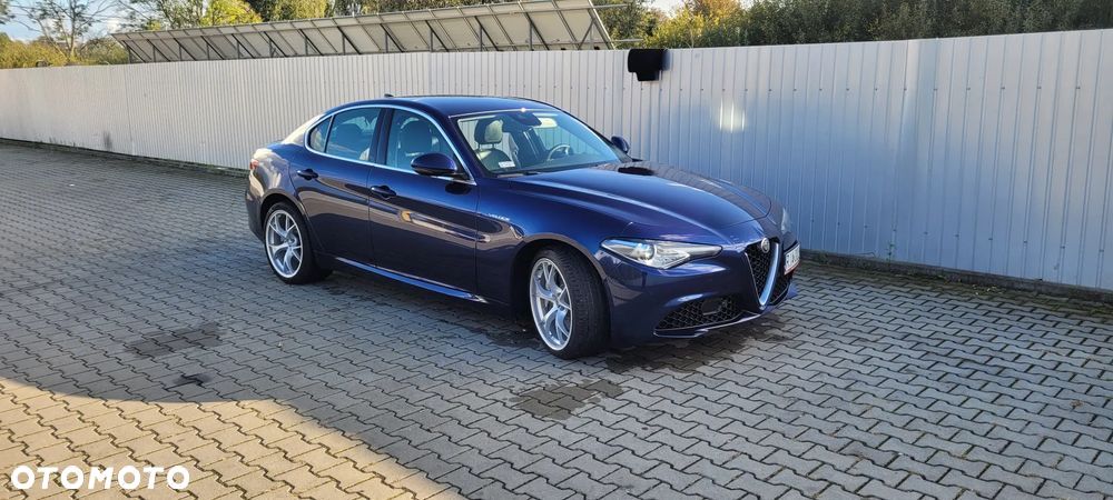 Alfa Romeo Giulia 2.0 Turbo 16V AT8-Q4 Veloce - 2