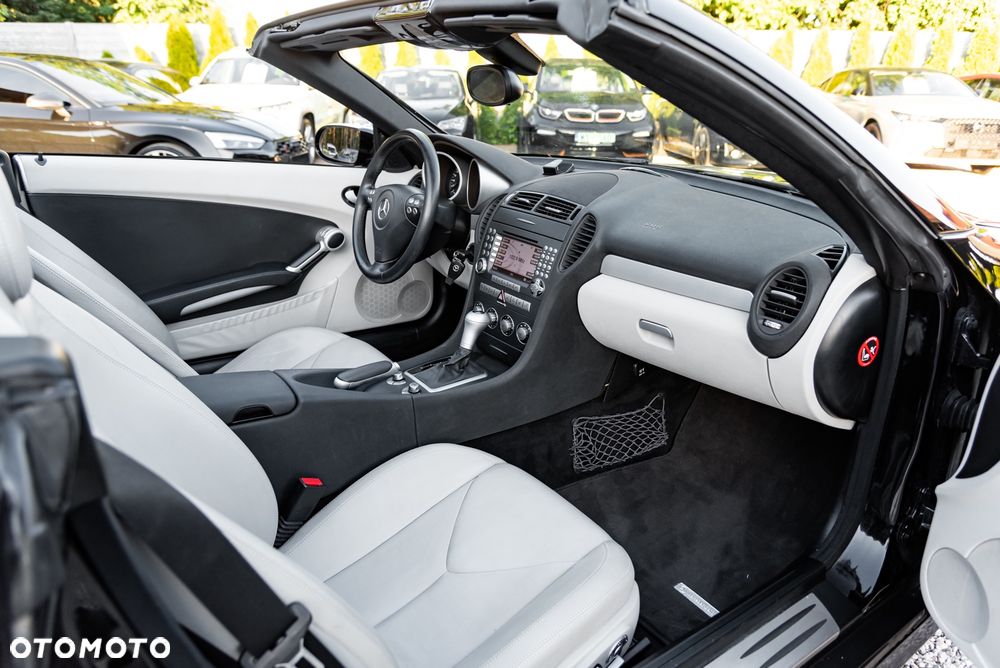 Mercedes-Benz SLK - 24