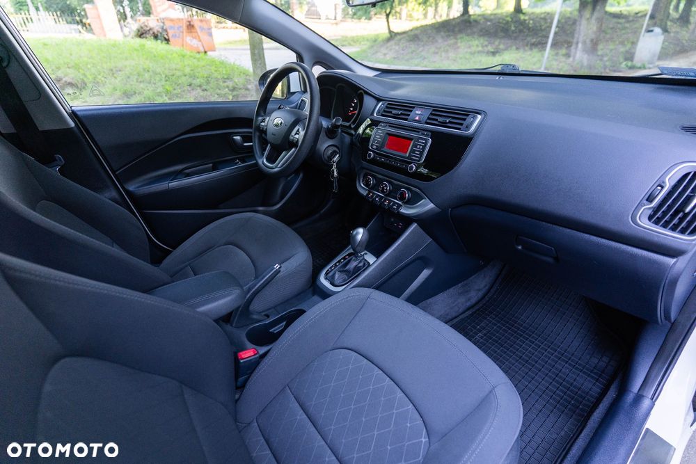Kia Rio 1.4 L - 26