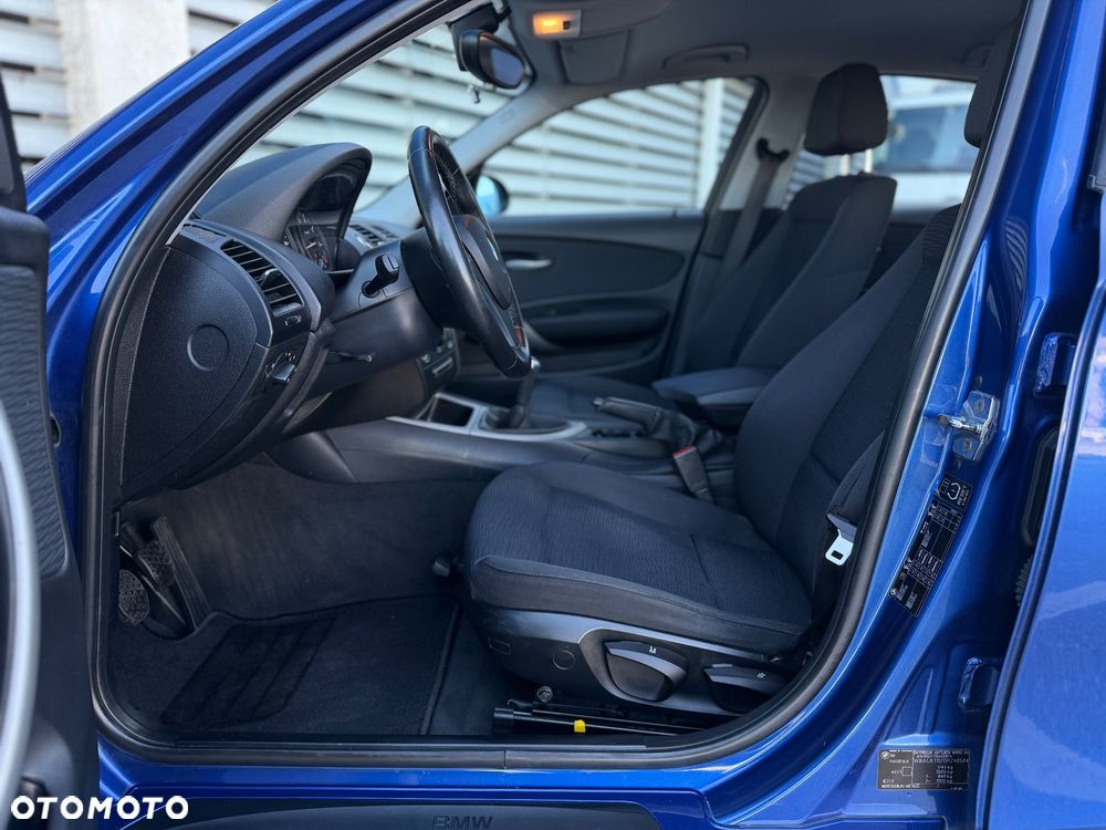 BMW Seria 1 116i - 11