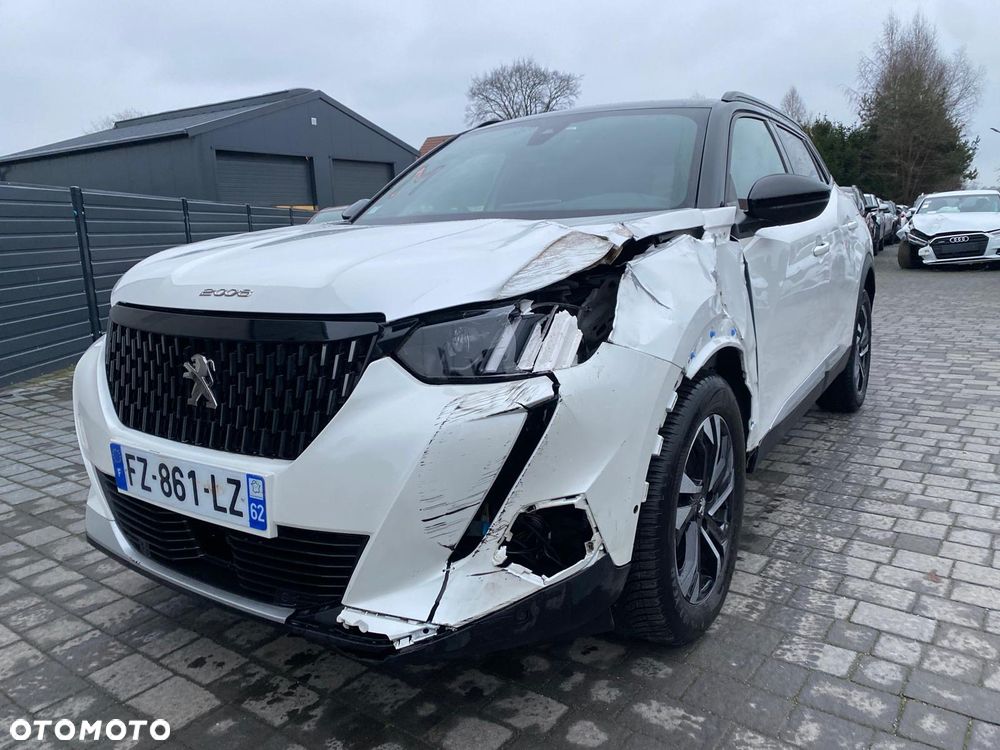Peugeot 2008 1.5 BlueHDi GT Pack S&S EAT8 - 4
