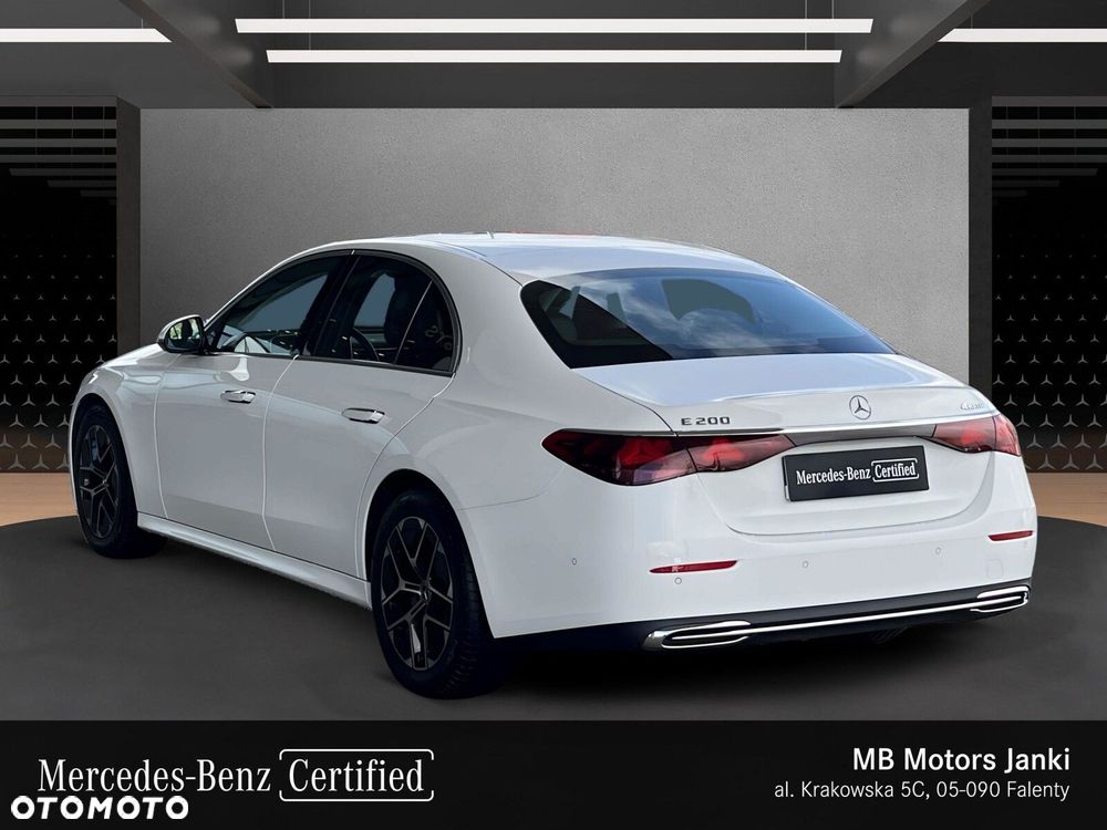 Mercedes-Benz E-Class 2025 photo 3